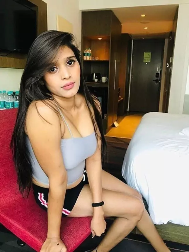 कॉल गर्ल्स सर्विस हेरिंगटन रोड